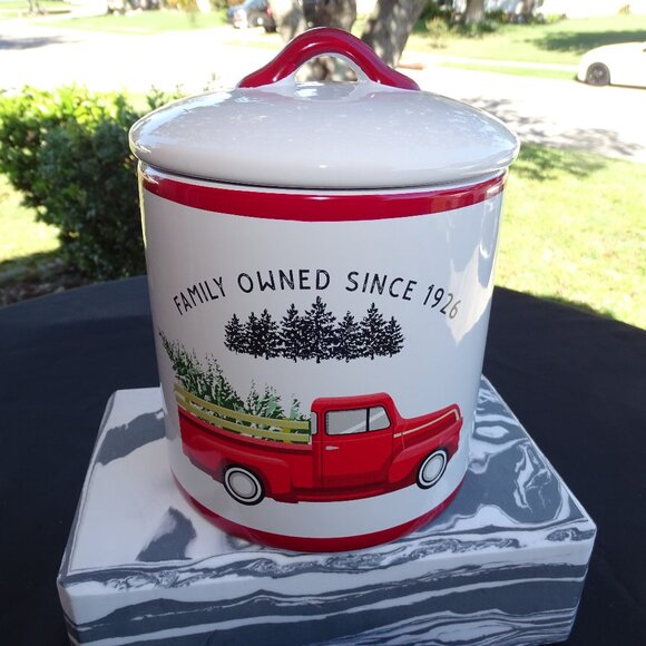 White and Red Country Style Cookie Jar New - Picture 1 of 10